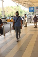 Farhan Akhtar snapped at airport on 1st Feb 2016